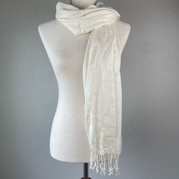 Ivory Scarf EUC  - Picture 1 of 5